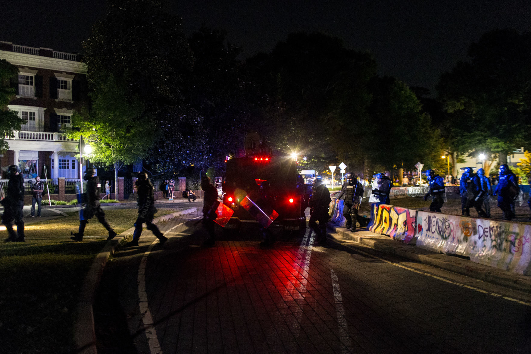 Protest at Lee Monument